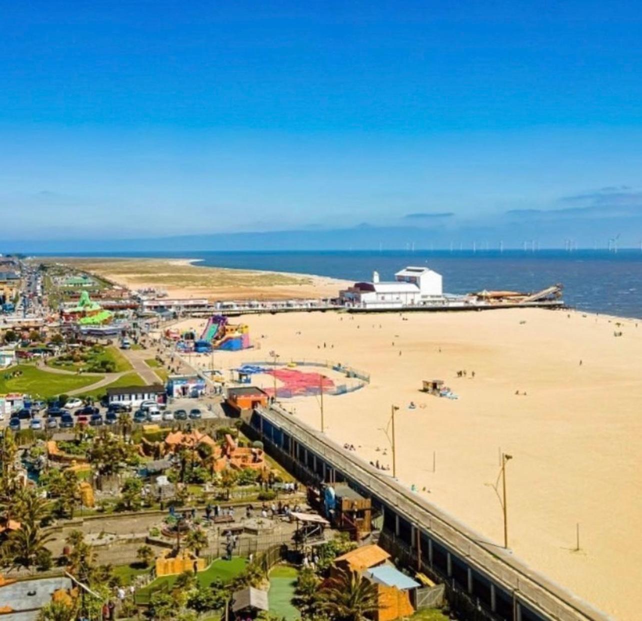 Hotel Of Wizardry Great Yarmouth Dış mekan fotoğraf